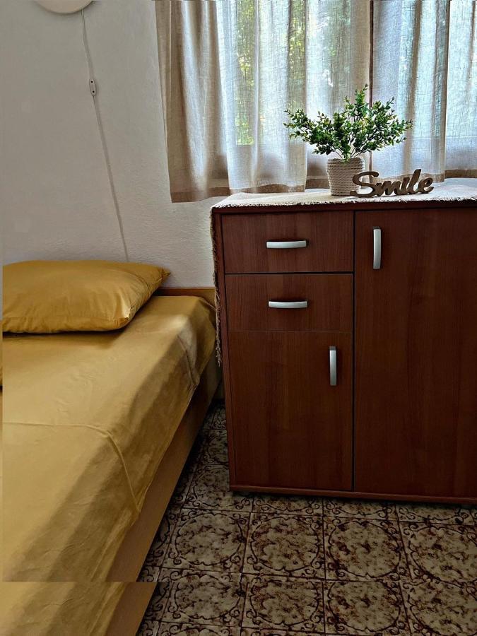 Apartment Villa Angelina, 70M From The Beach, Free Parking Novigrad  ภายนอก รูปภาพ
